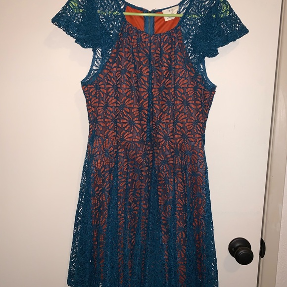 Cap Sleeve Dress - Picture 2 of 13